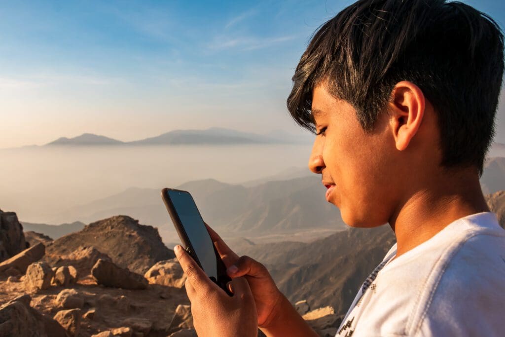 Assista filme no celular em qualquer lugar